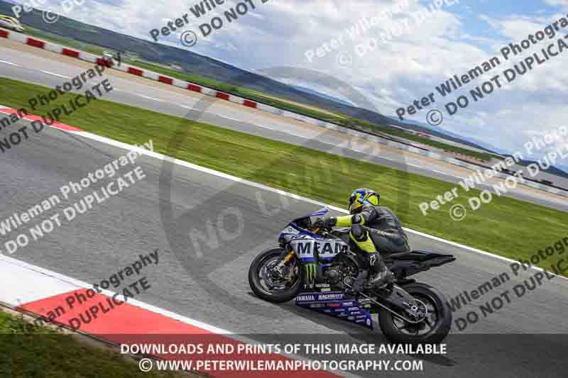 cadwell no limits trackday;cadwell park;cadwell park photographs;cadwell trackday photographs;enduro digital images;event digital images;eventdigitalimages;navarra;no limits trackdays;peter wileman photography;racing digital images;trackday digital images;trackday photos